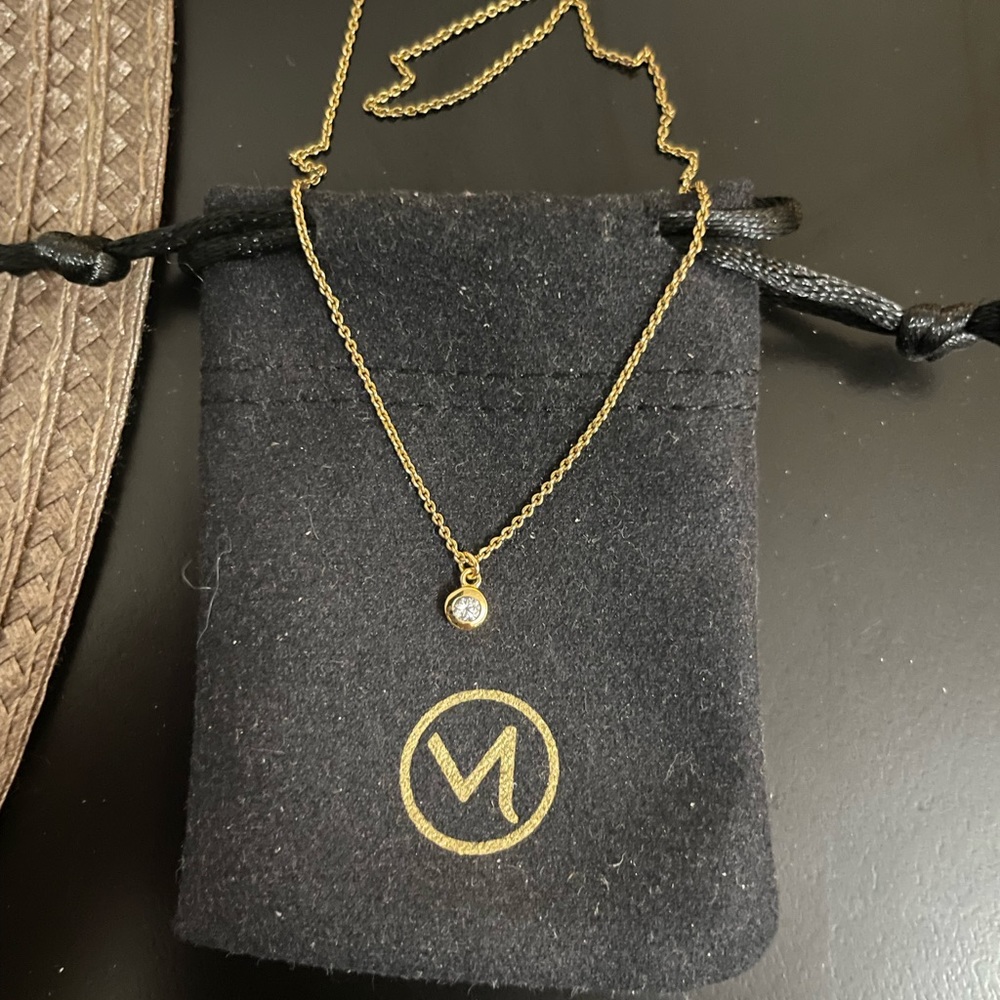 Mejuri necklace